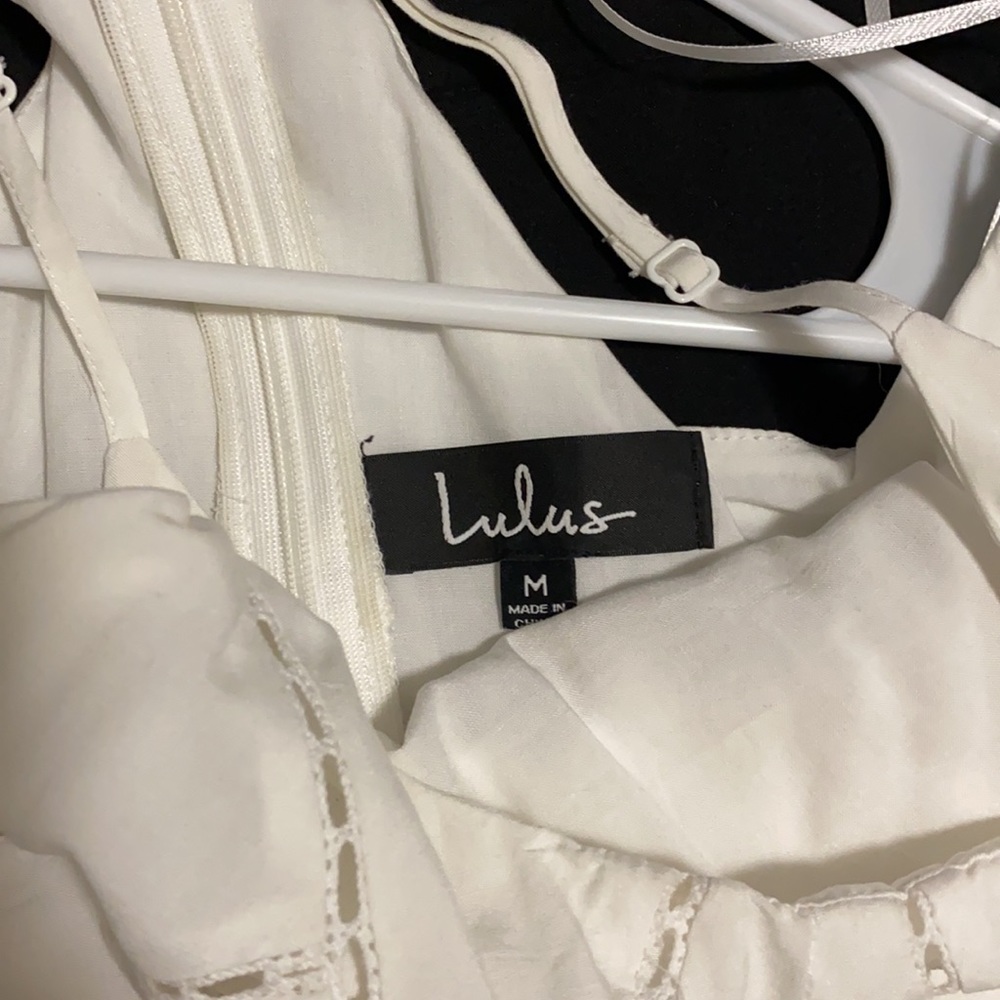 White Lulu’s dress - Picture 4 of 4